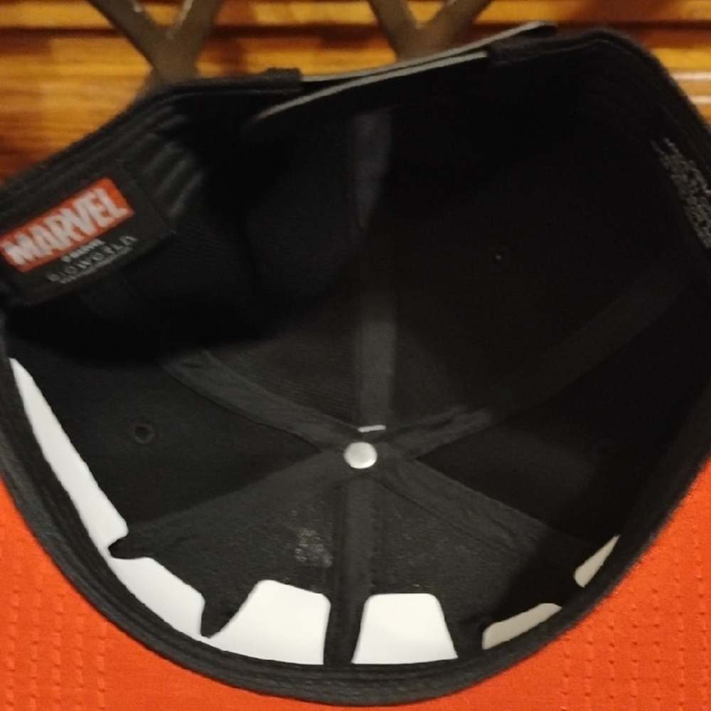 Marvel Deadpool Adjustable Baseball Hat – NWT 🖤❤️ - Picture 4 of 5